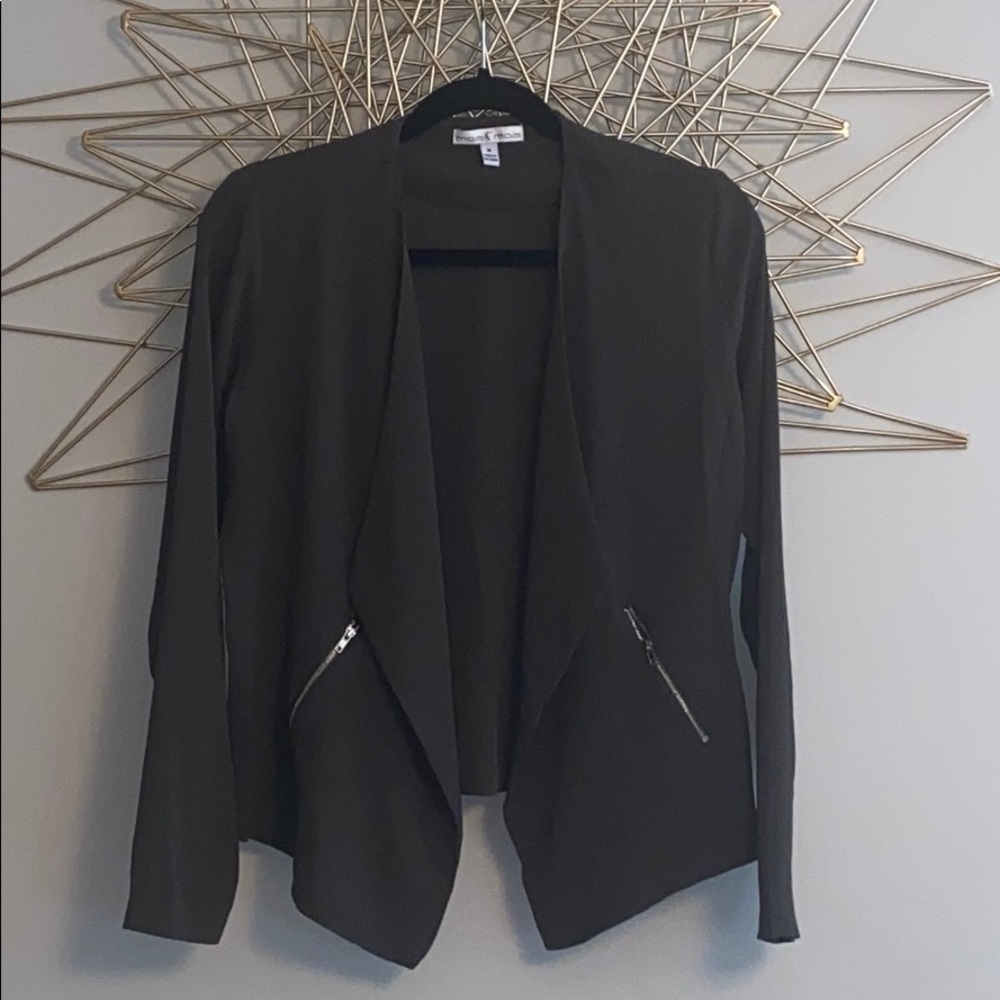 Light weight jacket